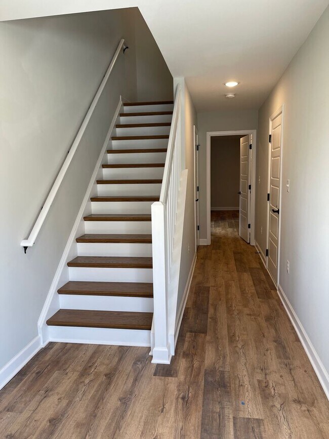 Building Photo - 1356 Palomino Trl