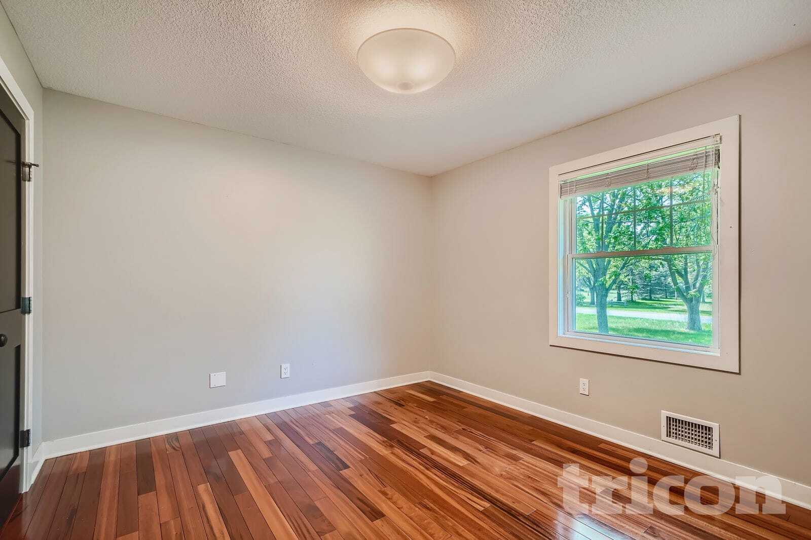 Building Photo - 15931 Vintage St NW