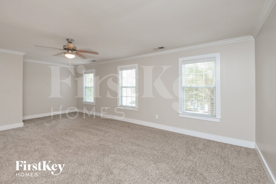 Building Photo - 5478 Camellia Ln