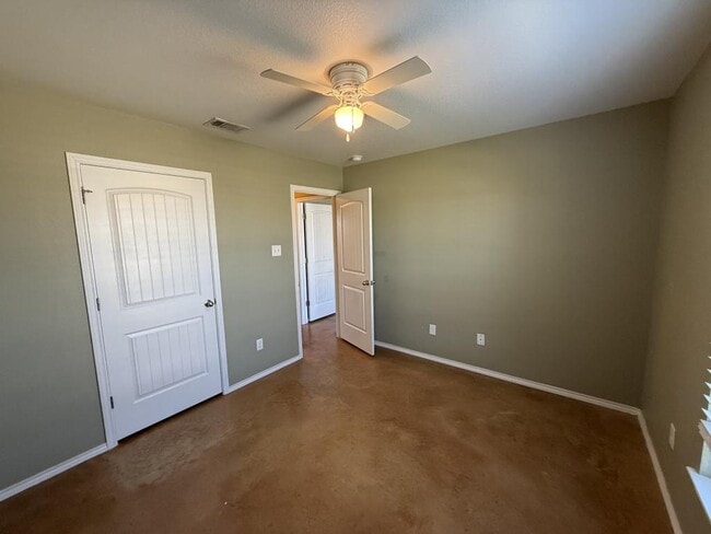 Building Photo - 3202 Rockwall Dr