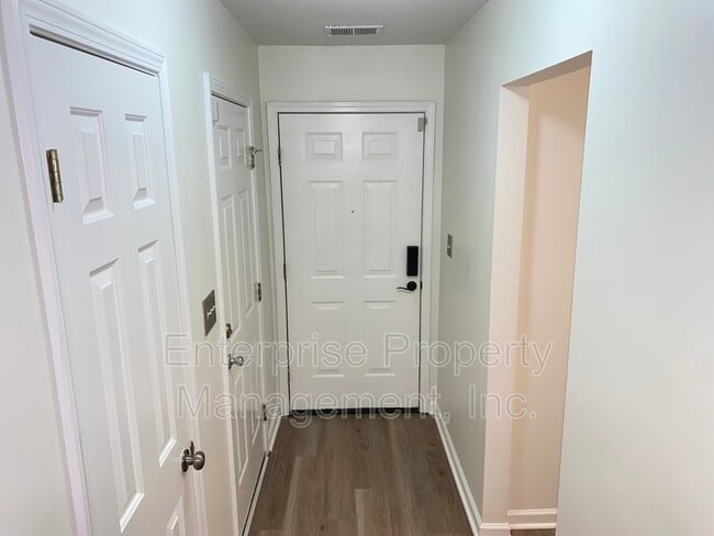 Building Photo - 7125 Showboat Ln