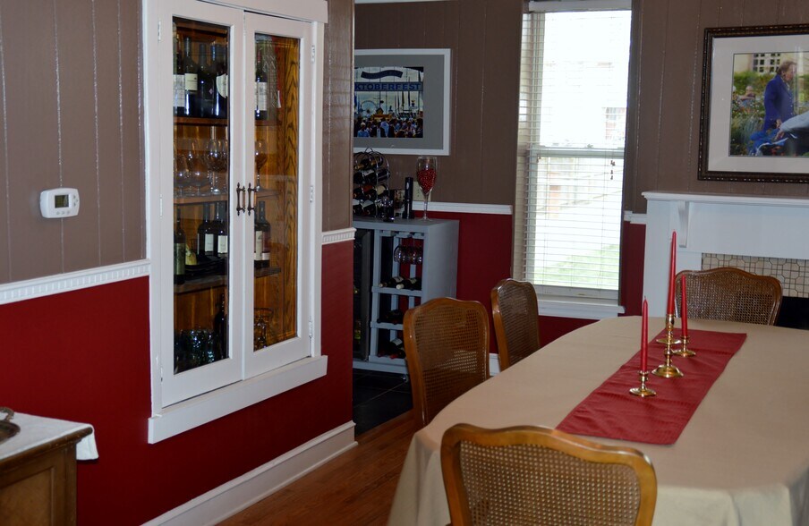 Building Photo - 32 Wilson Ave