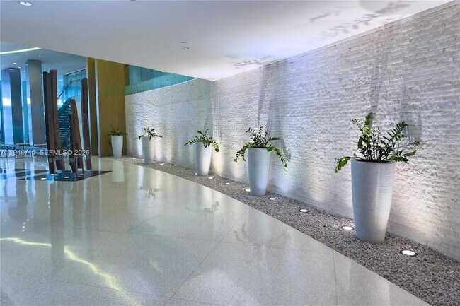 Building Photo - 92 SW 3rd St