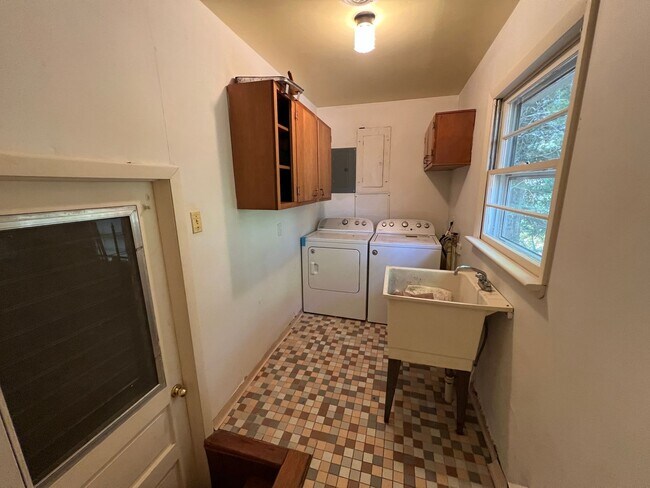 Building Photo - 43 Merganser Ct