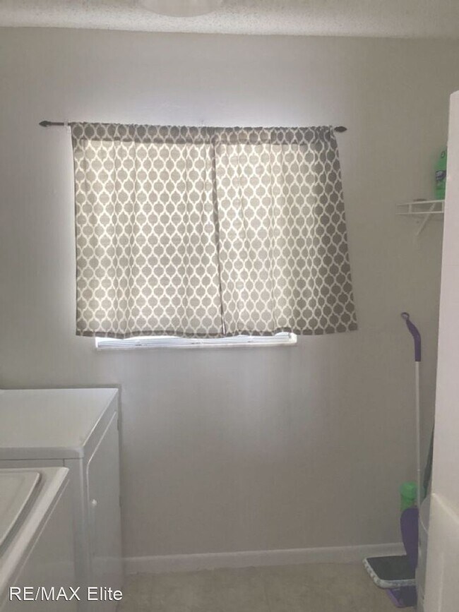Building Photo - 2 br, 2 bath House - 200 Sykes Crk Pkwy A505