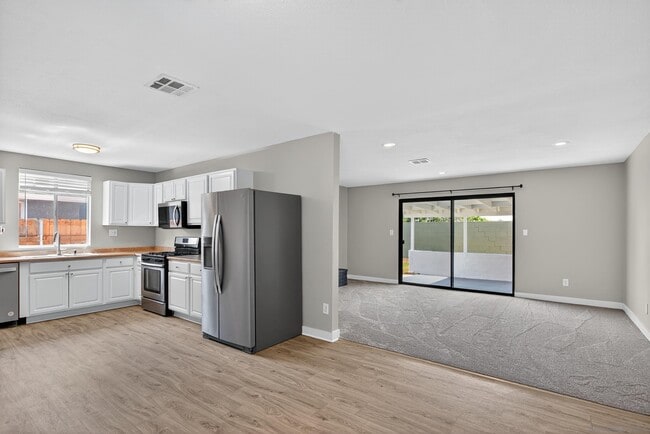 Building Photo - 3907 Genine Dr
