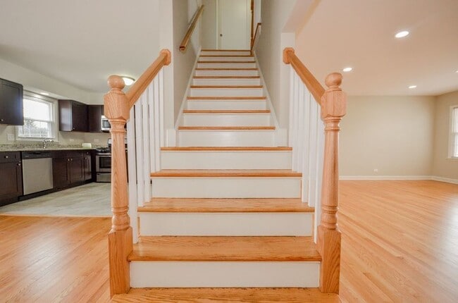 Building Photo - 3025 Lynn Ct