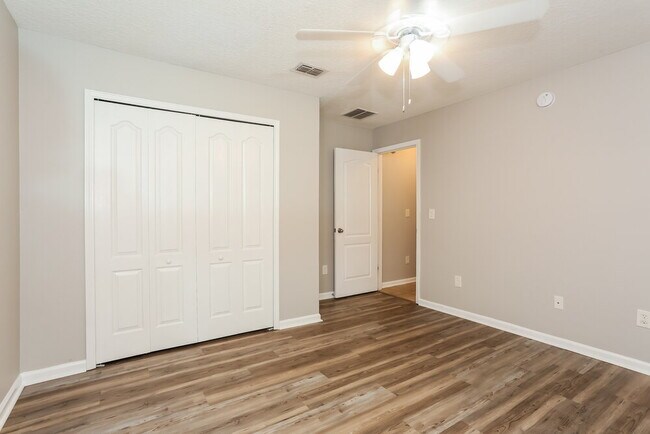 Building Photo - 4120 Grayfield Ln