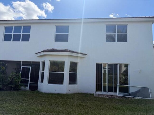 Building Photo - 9345 Madewood Ct