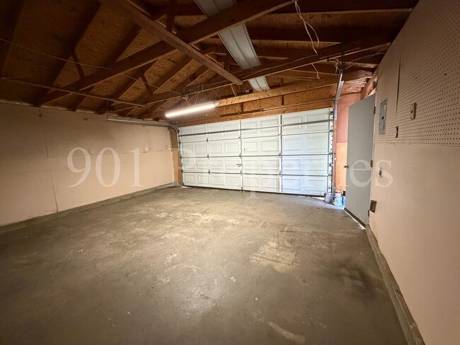 Building Photo - 7001 Presmond Rd