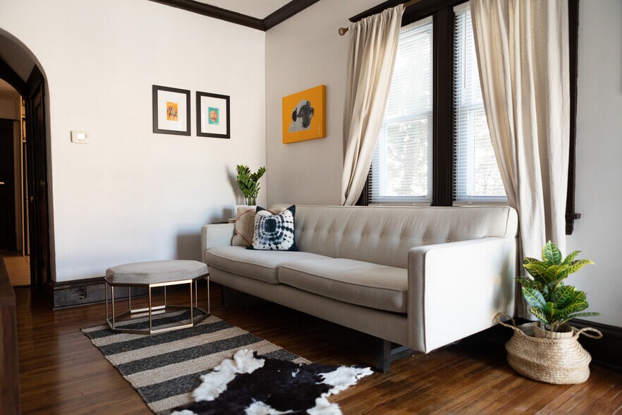 Living Room - 1316 Grand St NE