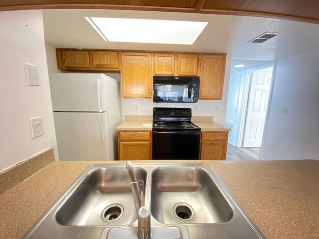 Building Photo - 2751 N Poinciana Blvd