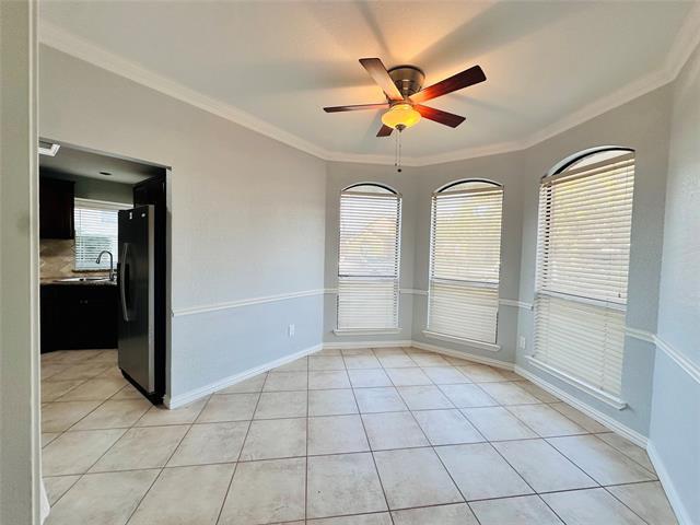 Building Photo - 2032 Greenview Dr