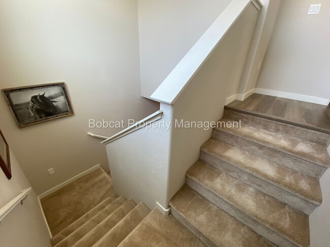 Building Photo - Nicely Furnished Townhome in Indian Hills