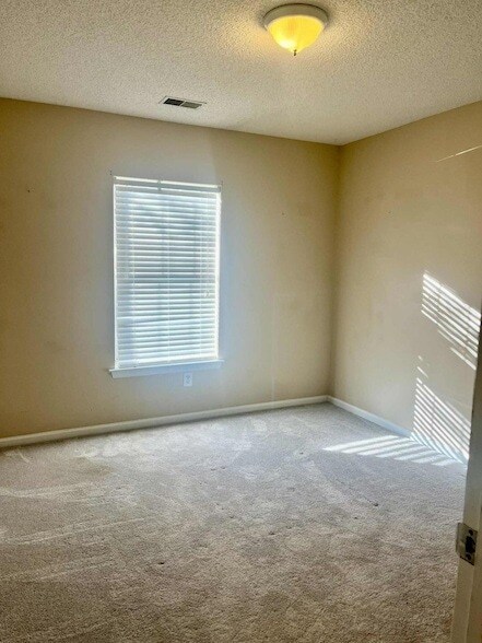 Building Photo - 524 Beverly Dr