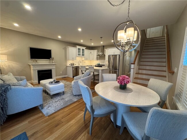 Building Photo - 25 Franklin Rd