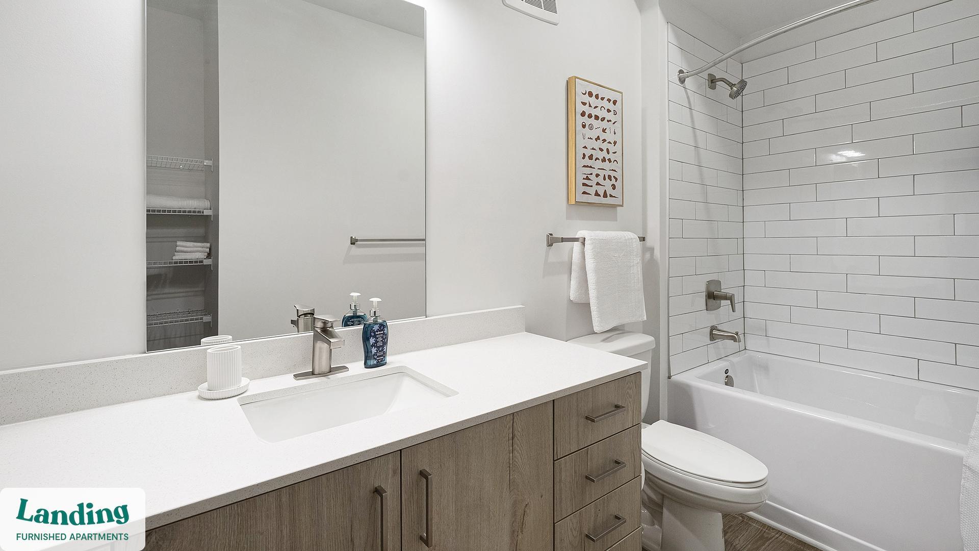 Building Photo - 2800 Milan Ct