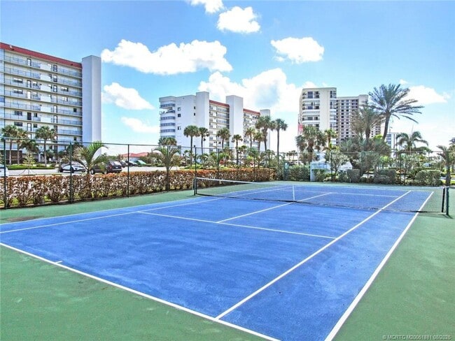 Building Photo - 9490 S Ocean Dr