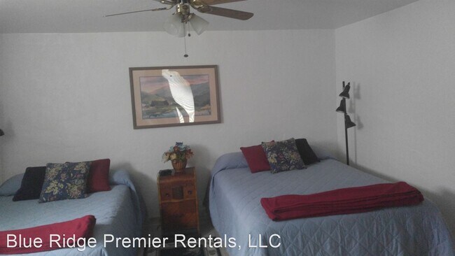 Building Photo - 2 br, 1 bath House - 55 Bryson Avenue #2