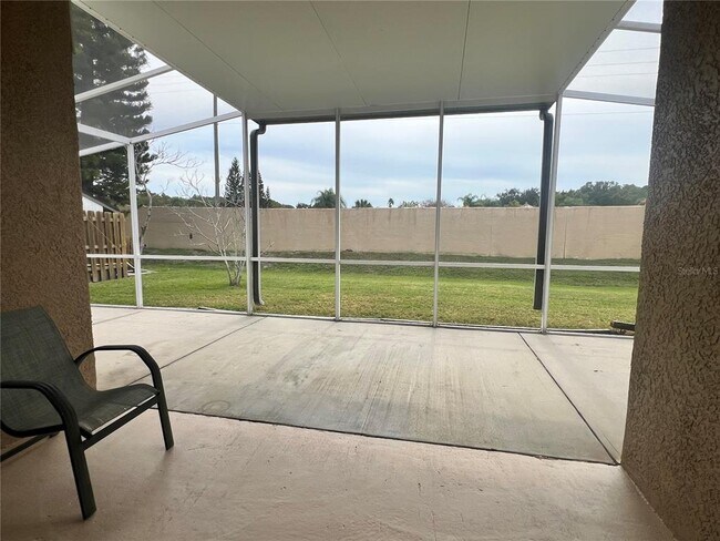 Building Photo - 526 Cypress View Dr