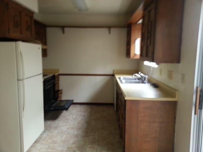 Building Photo - 2 bedbroom apartment