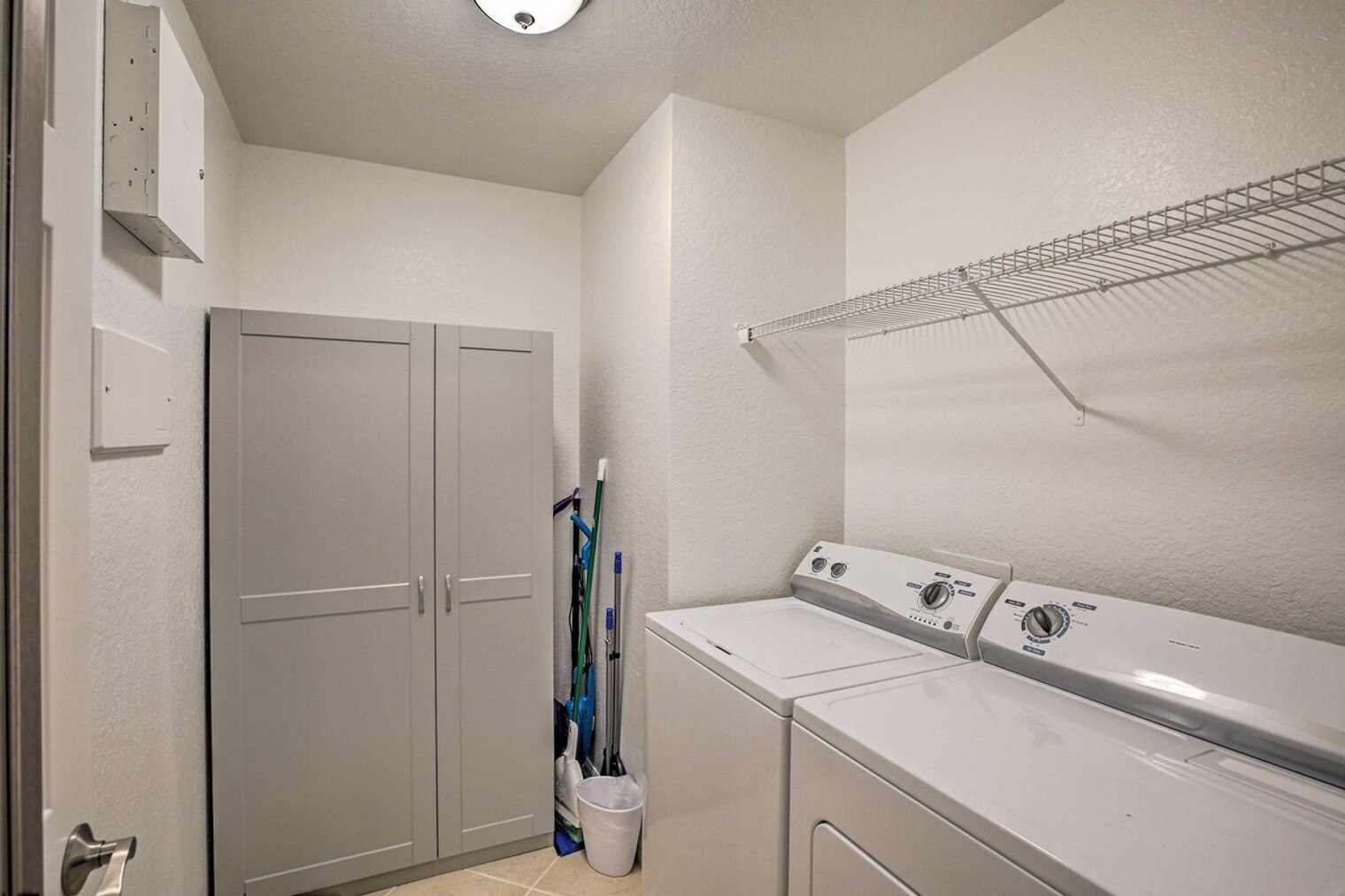 Building Photo - 10280 Crepe Jasmine Ln