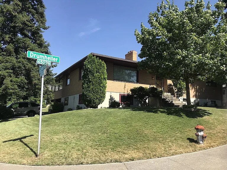 Building Photo - 6532 N Drumheller St