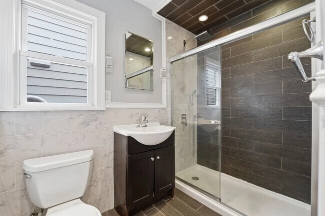 Building Photo - 89 Stuyvesant Ave