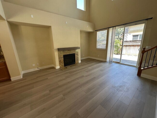 Building Photo - 2397 Tamalpais Ave