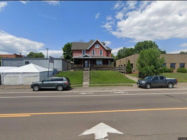 Building Photo - London Flats