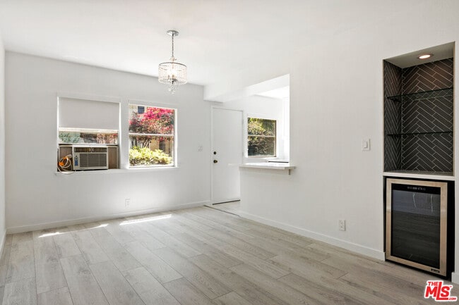 Building Photo - 3635 Kalsman Dr