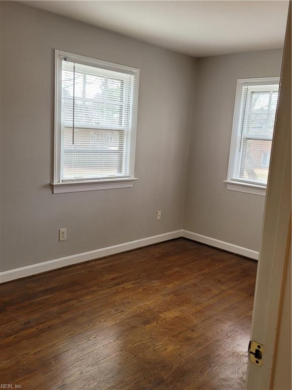 Building Photo - 464 Westover Mews