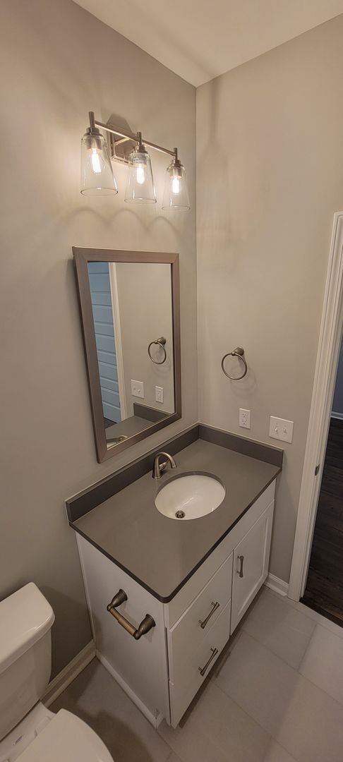 Building Photo - BEAUTIFUL HOME in the Desirable Hedgefield subdivision in Prattville.