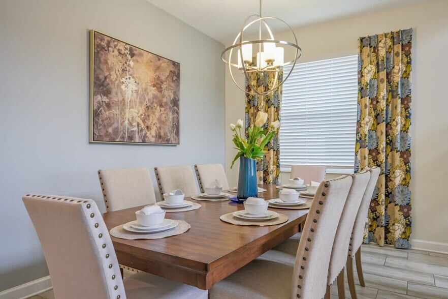 Building Photo - 4789 Kings Castle Cir