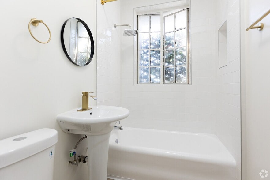 Interior Photo - Kingsley Apartments