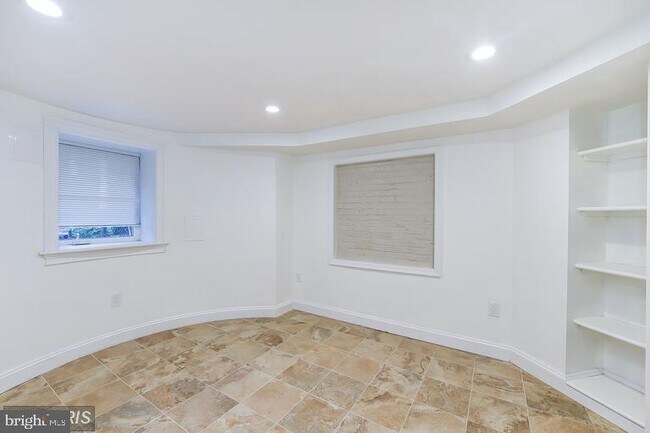 Building Photo - 31 T St NW