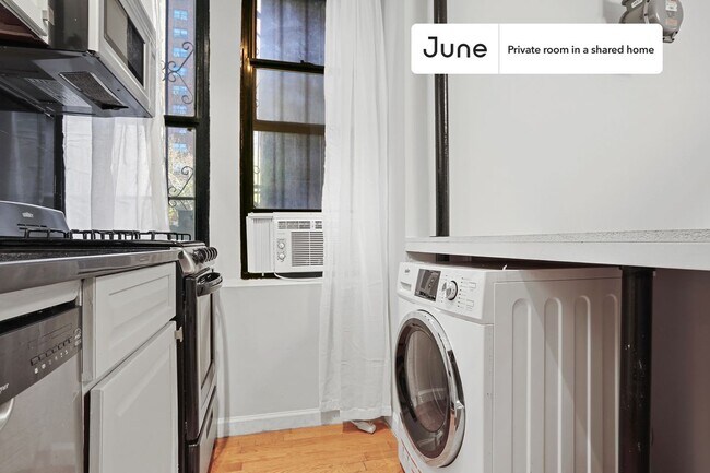 Building Photo - Room in Shared 2 bed/1 bath home in East Harlem