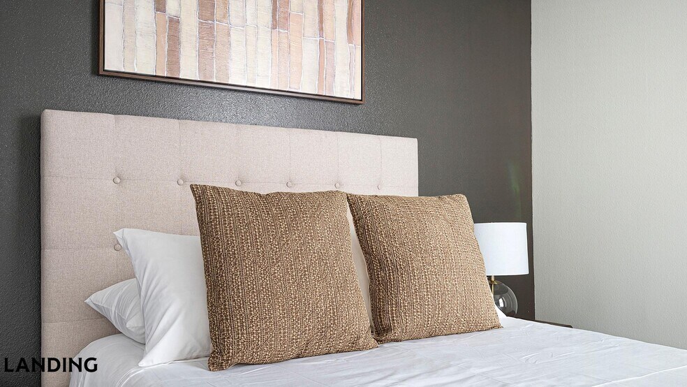 Building Photo - 701 Rahling Rd