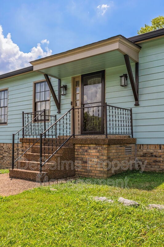 Building Photo - 6999 Tartan Dr