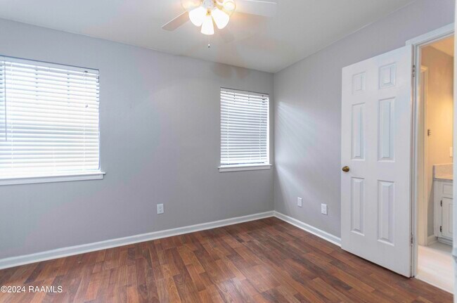 Building Photo - 308 Burdin Rd