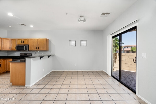 Building Photo - 7601 E Roosevelt St