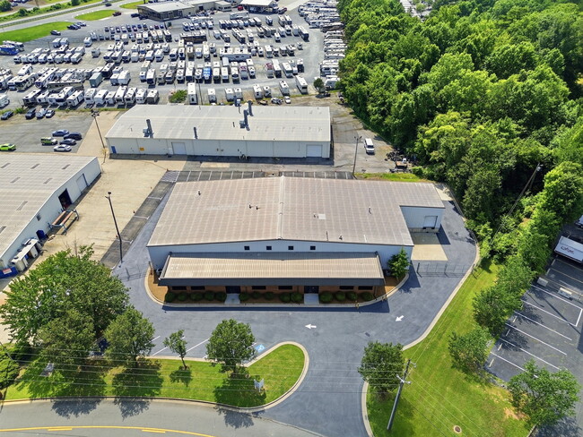 Building Photo - 1449 Field Park Cir NW