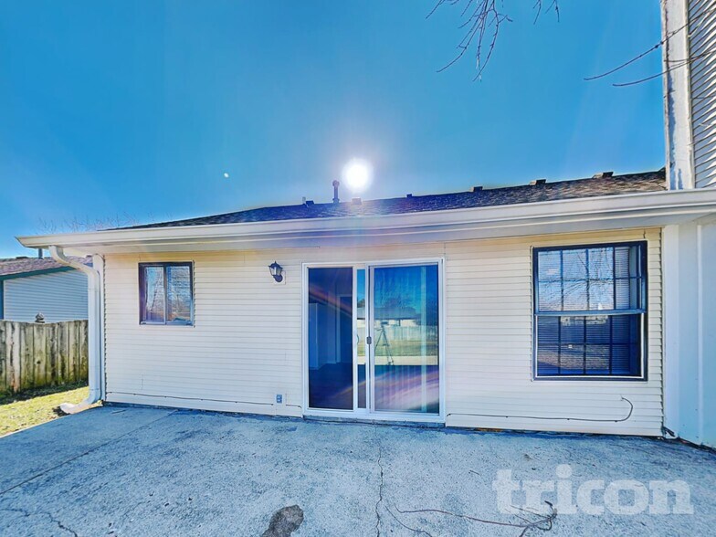 Building Photo - 6228 Glenshire Ln