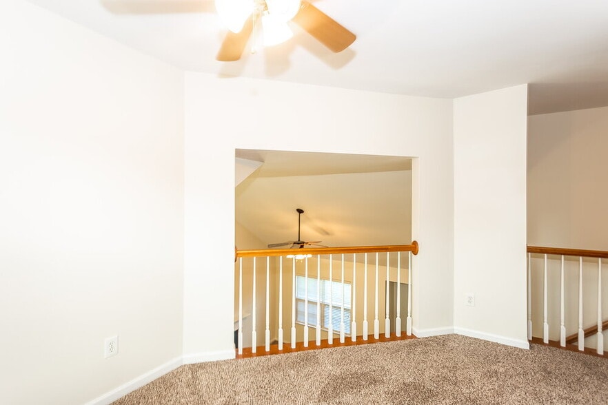 Building Photo - 6827 Blake Brook Dr