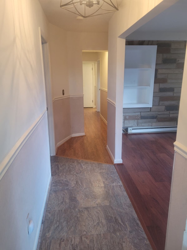 Building Photo - 10926 Riverview Rd