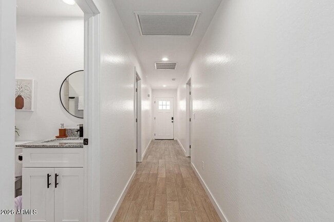 Building Photo - 341 S Mountain Rd