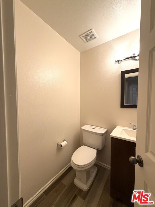 Building Photo - 27030 Victoria Ln