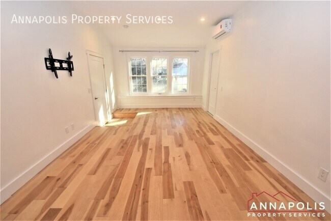 Building Photo - 90 Avondale Cir