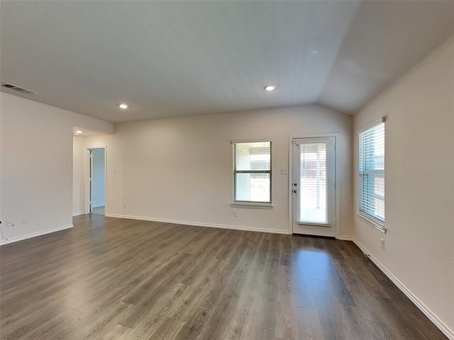 Building Photo - 2909 Menguita St