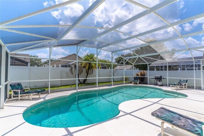 Building Photo - 663 Eagle Pointe S